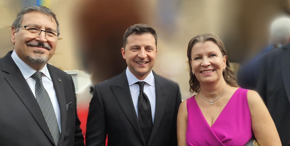 Ambassador Dajani and his spouse with President of Ukraine H.E. Mr. Volodymyr Zelensky at the official reception in the Mariinskyi Palace dedicated to the 30th Anniversary of the Independence of Ukraine