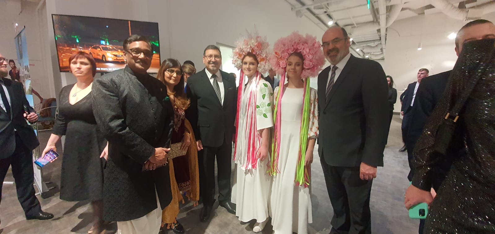 Ambassador Hashem Dajani and his spouce taking part in the International Charitable Evening "The Parade of Nations 2021"