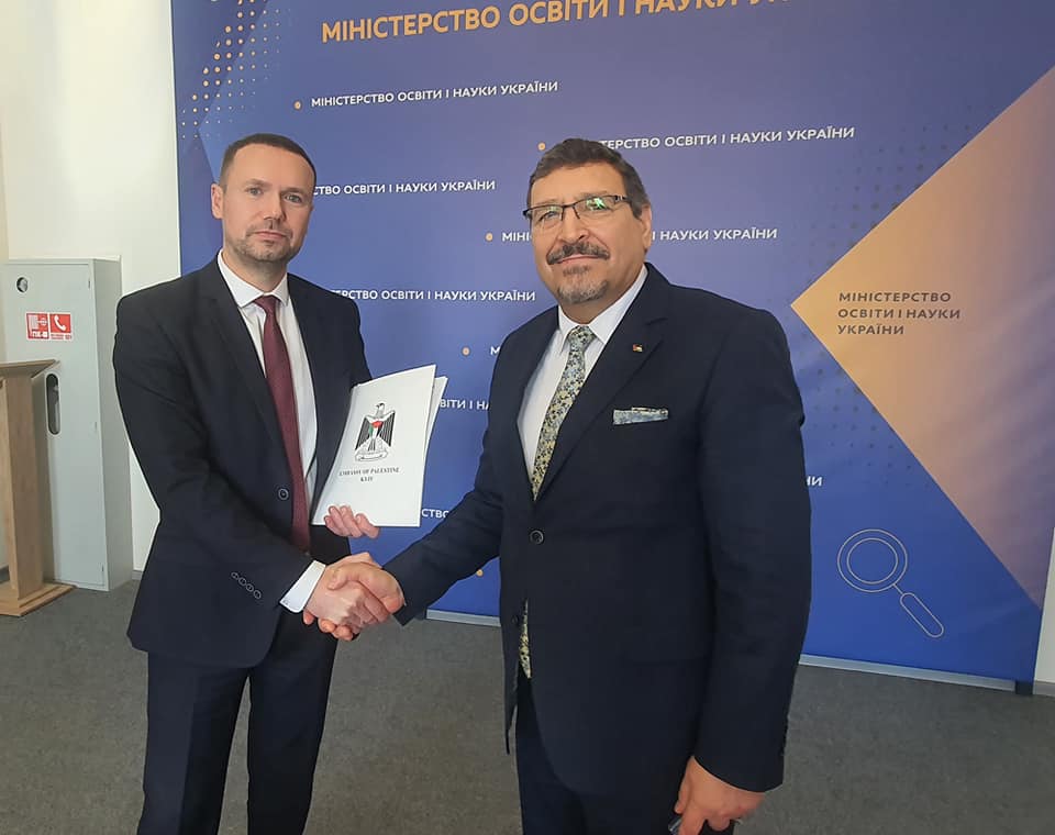 H.E. Ambassador Hashem Dajani accompanied by Mr. Dawood Jalloud, Counselor of the Embassy, meeting with H.E. Minister of Education and Science of Ukraine Mr. Serhiy Shkarlet